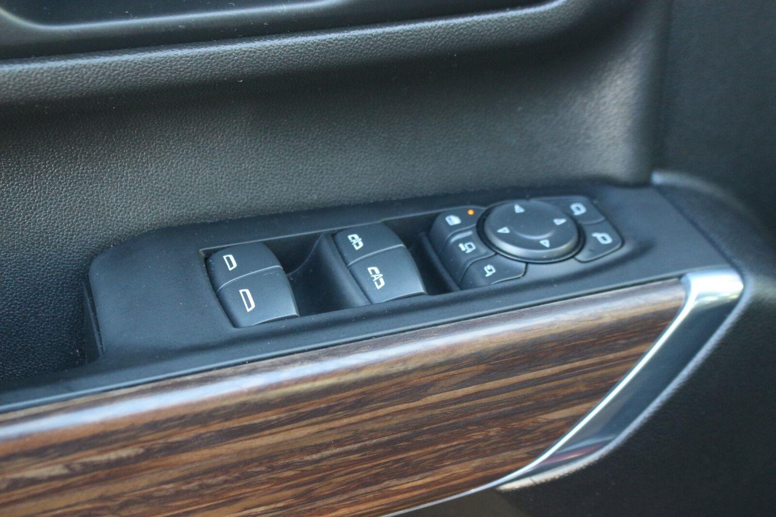 Used 2022 CHERRY RED TINTCOAT Chevrolet High Country image 16