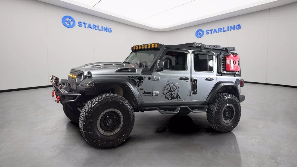 Used 2021 Silver Jeep Unlimited Willys image 2