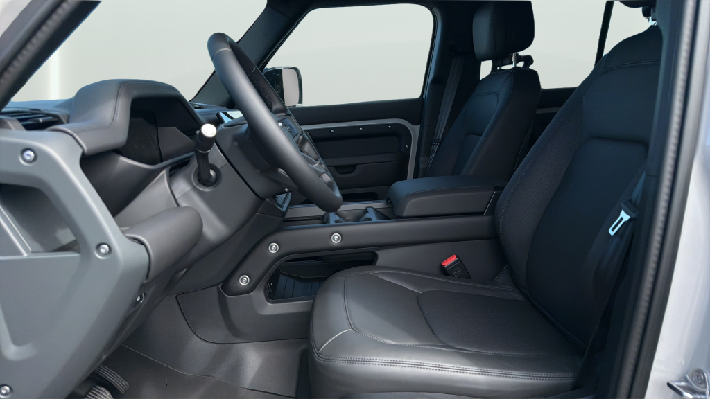 New 2026 Borasco Grey Land Rover X-Dynamic SE image 17