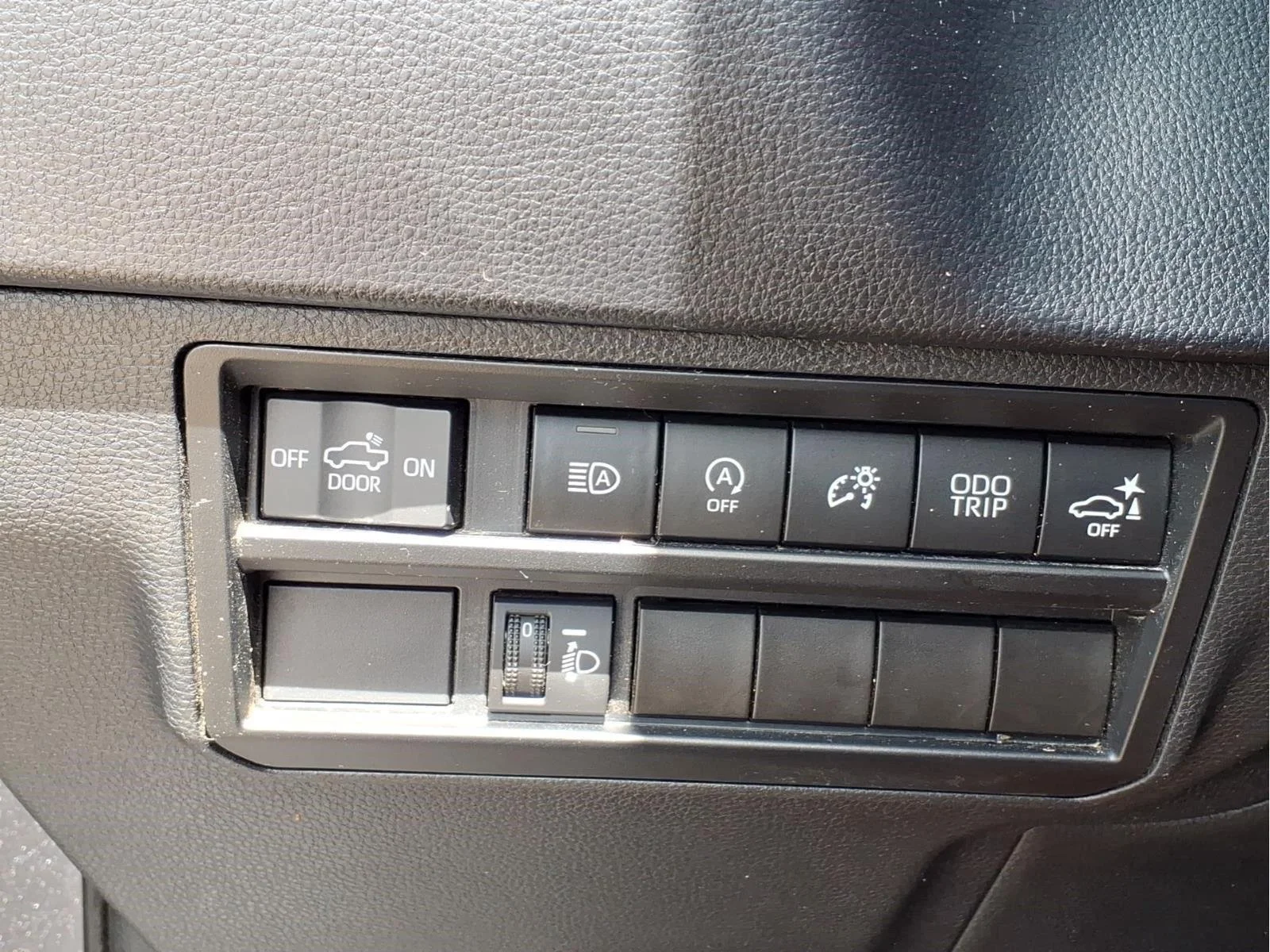 Used 2023 Magnetic Gray Metallic Toyota SR5 image 18