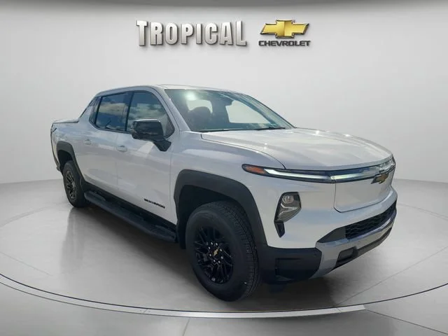 New 2026 Summit White Chevrolet LT - Extended Range image 5