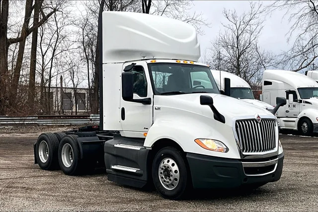 Pre-Owned 2021 International LT625 6x4 Day Cab