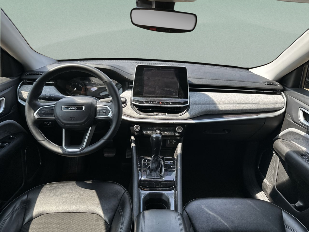 Used 2022 Black Jeep Latitude image 25