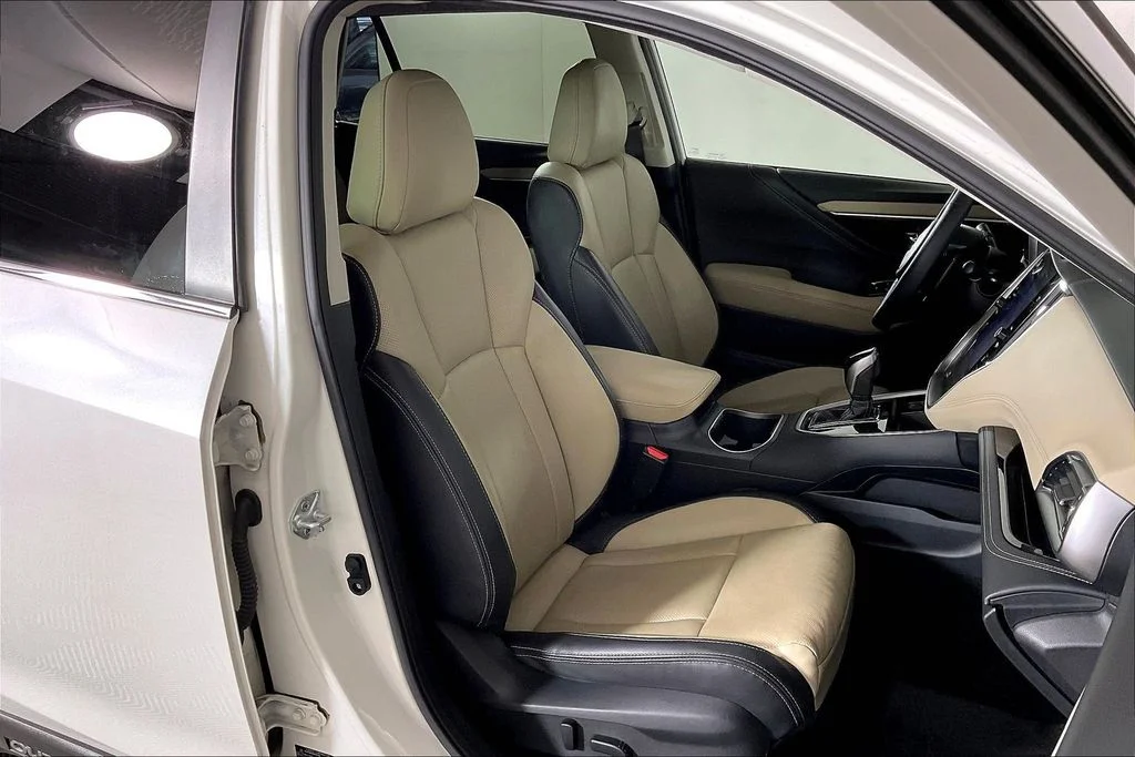 Used 2022 White Subaru Limited image 6