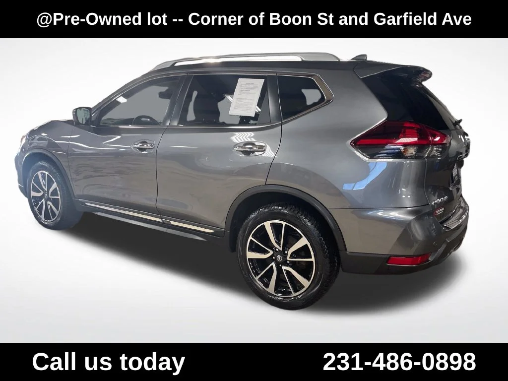 Used 2019 Gray Nissan SL image 3