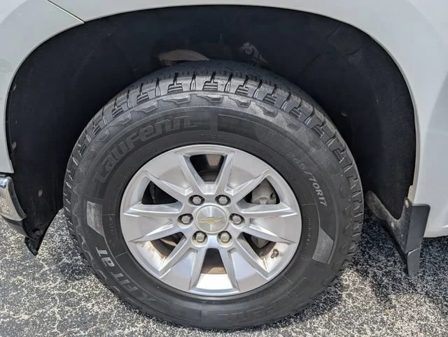 Used 2020 Summit White Chevrolet WT image 18