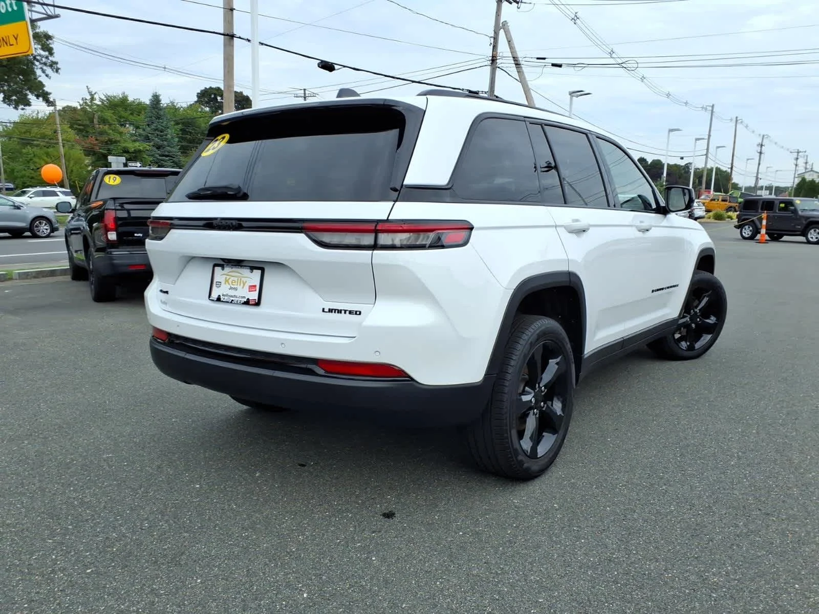 Used 2023 Bright White Clearcoat Jeep Limited image 7