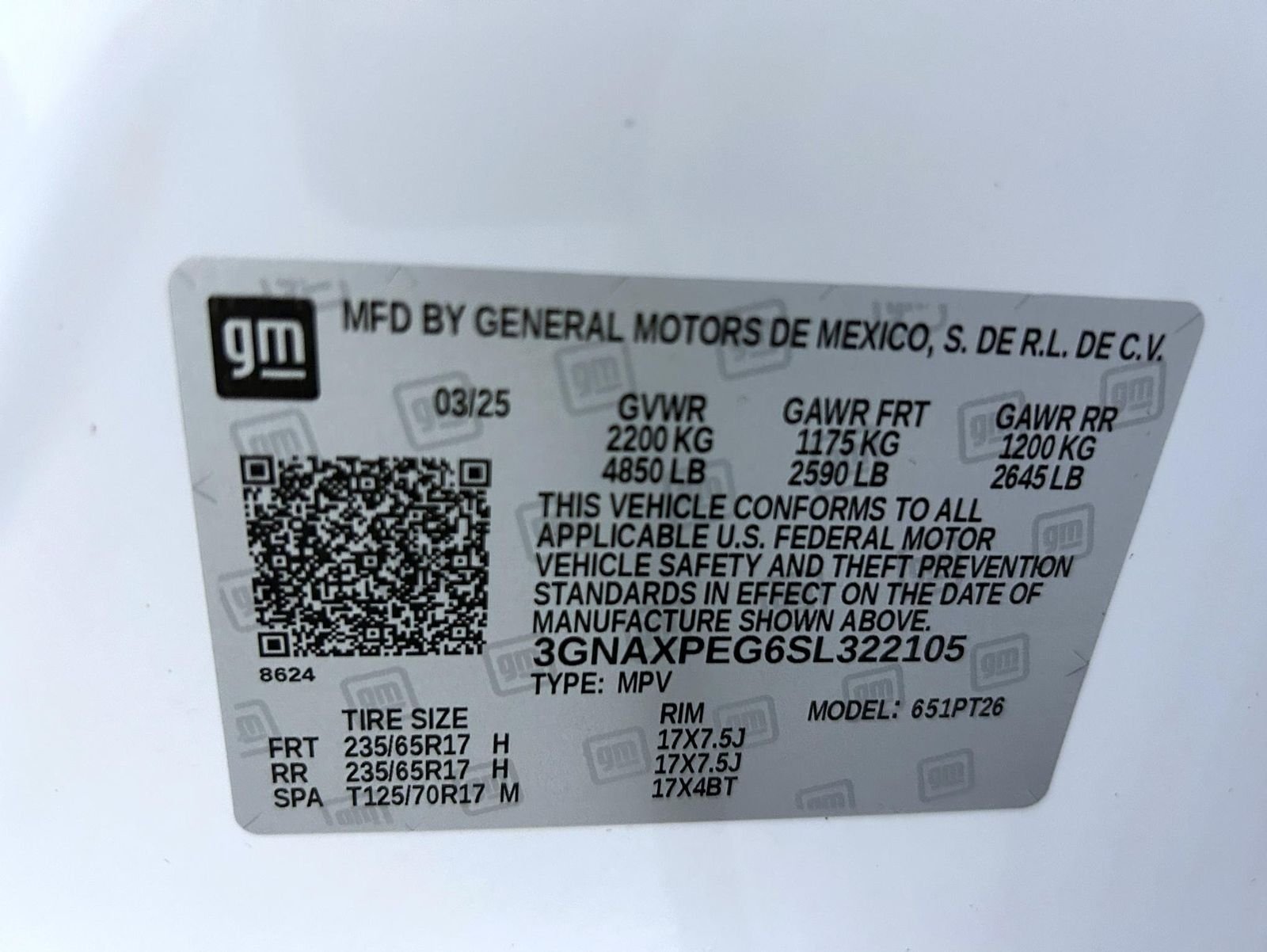 Used 2025 White Chevrolet LT image 25