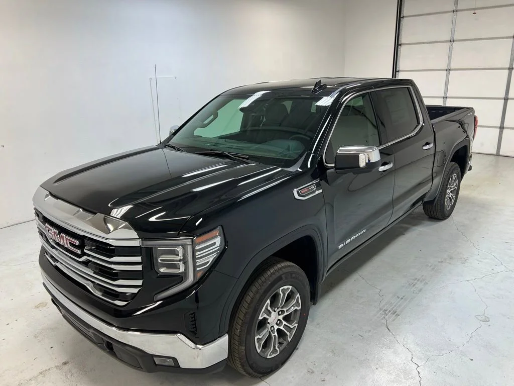 New 2026 Onyx Black GMC SLT image 5