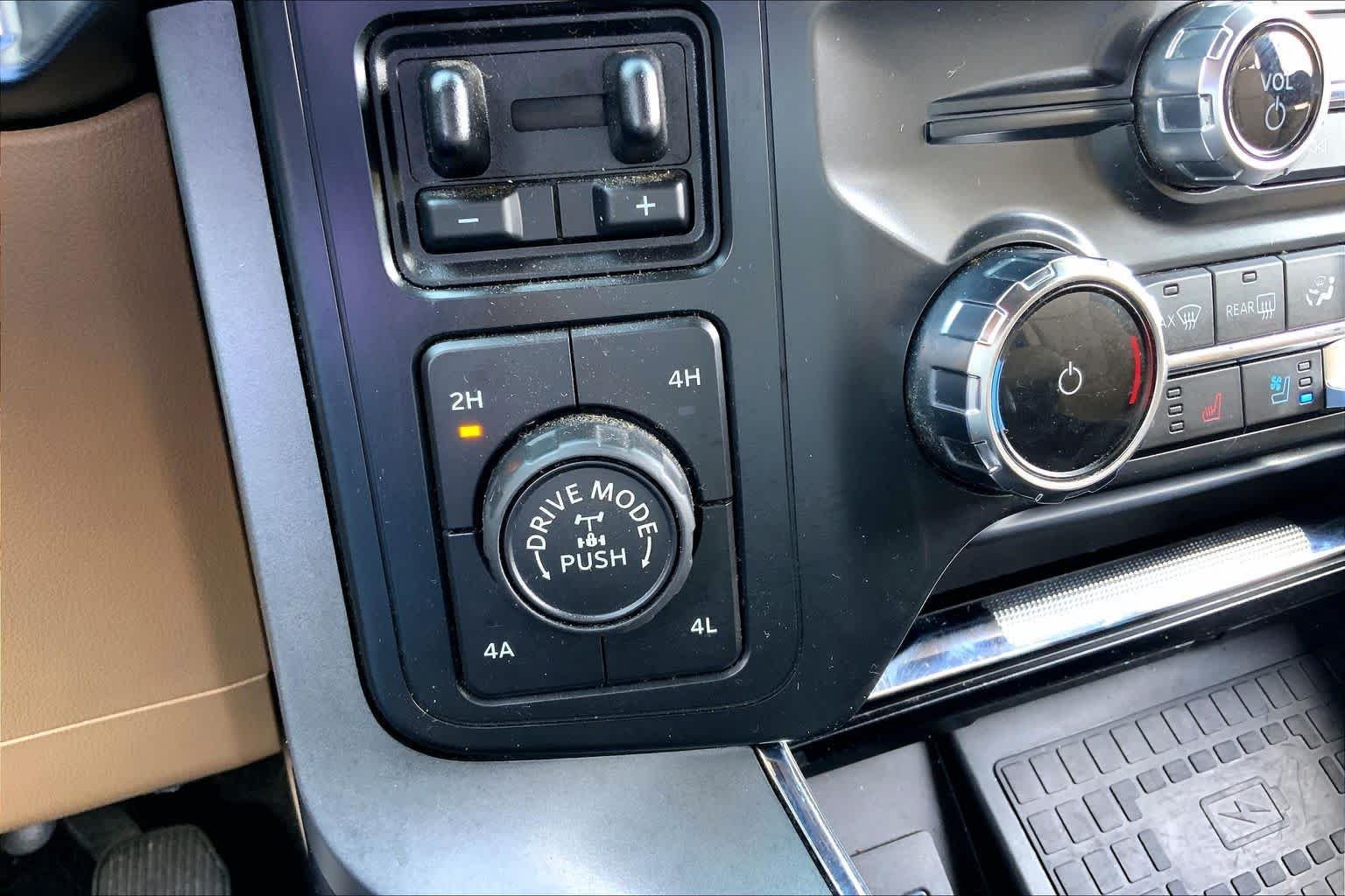 Certified Used 2022 Blue Ford LARIAT image 33