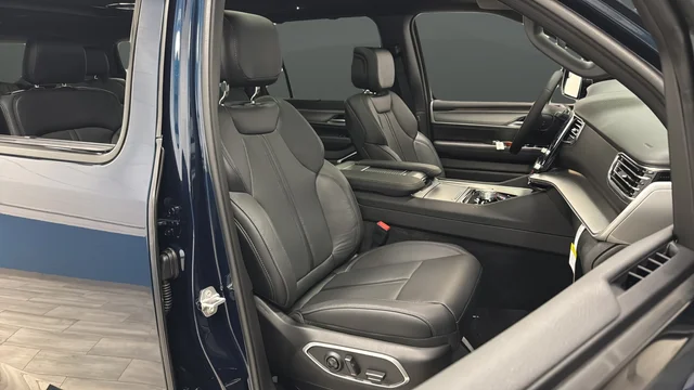 New 2026 Fathom Blue Pearlcoat Jeep Limited Reserve image 23