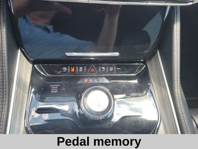 Used 2024 Bright White Clearcoat Jeep Series II image 9
