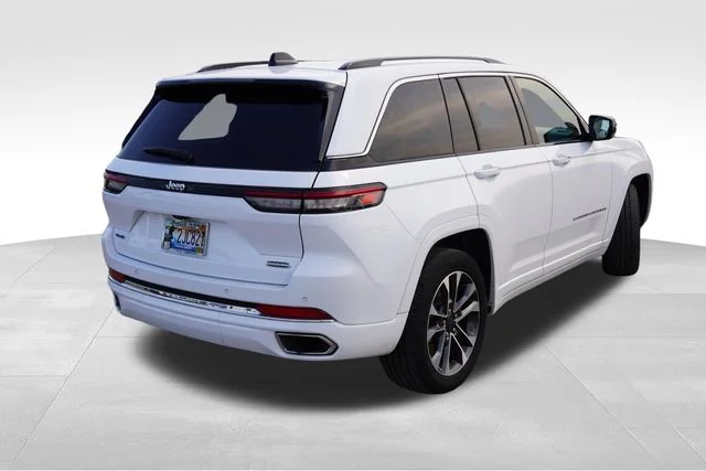 Used 2023 White Jeep Overland 4xe image 3