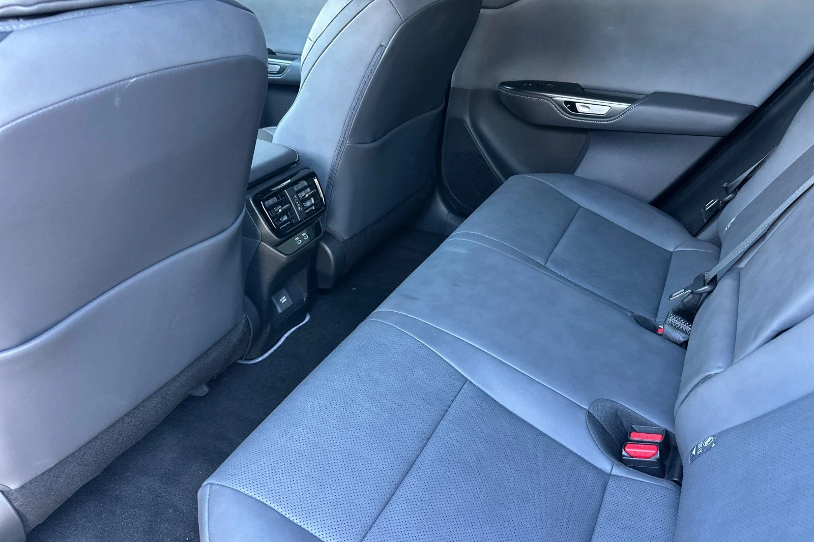 2026 Lexus RZ Premium - Photo 9