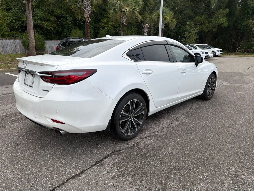 Used 2020 White Mazda Signature image 4