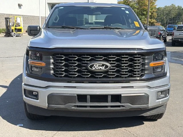 Used 2024 Silver Ford XLT image 7