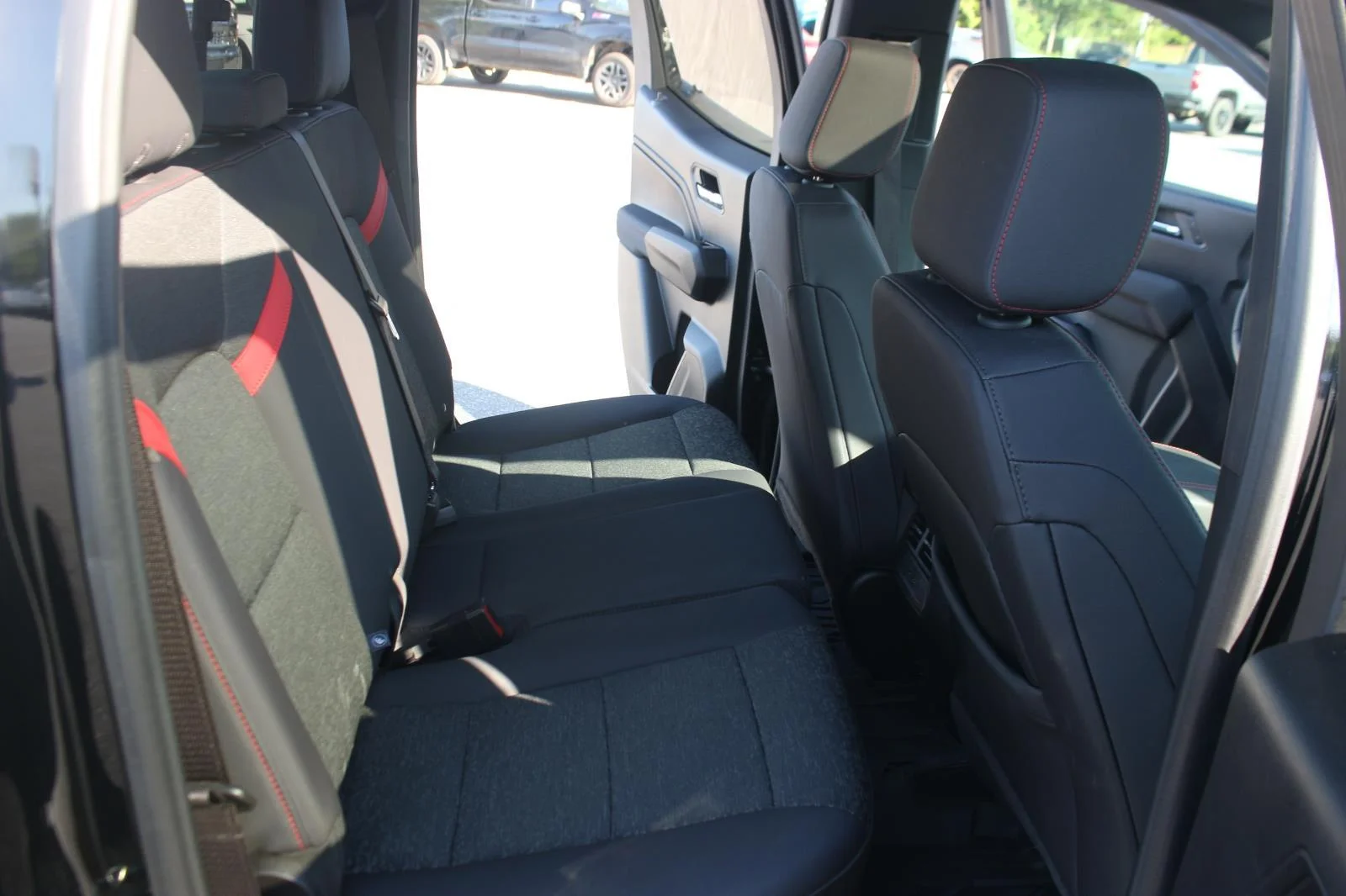 Used 2024 Black Chevrolet Z71 image 34