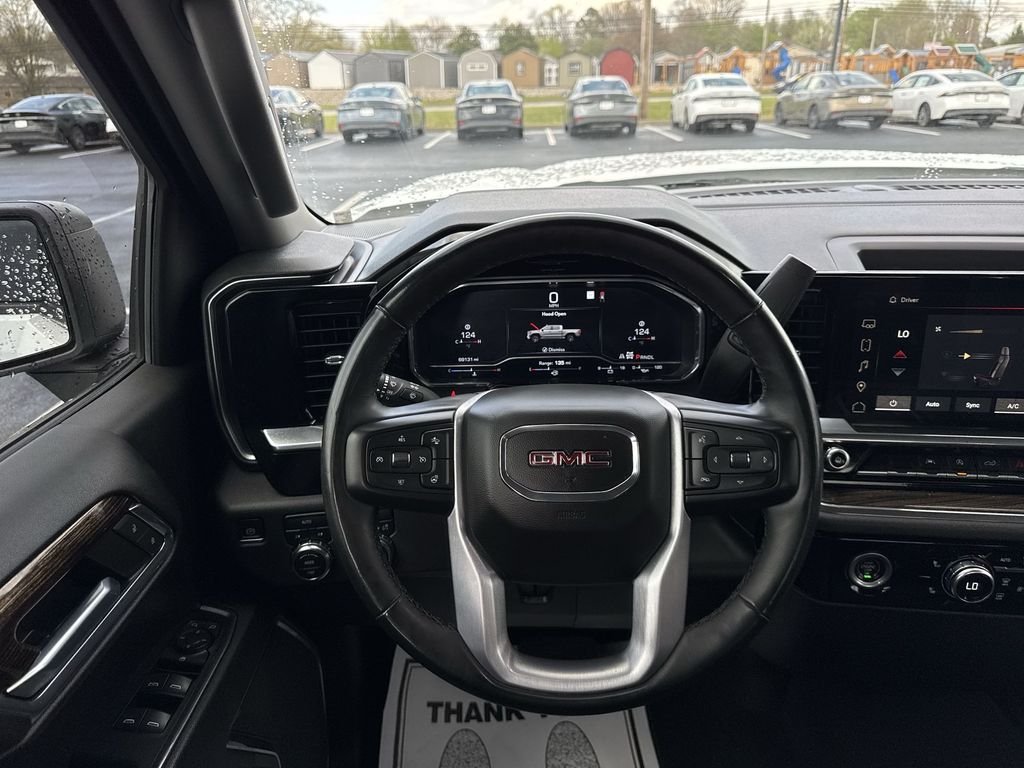 Used 2023 White GMC Elevation image 14