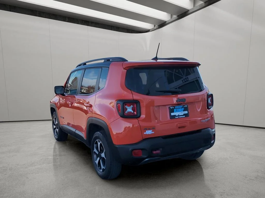 Used 2021 Omaha Orange Clearcoat Jeep Trailhawk image 3