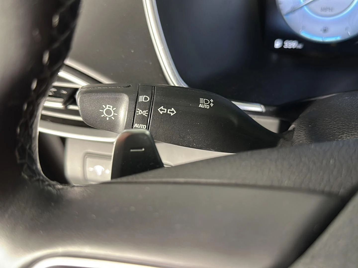 Used 2022 Portofino Gray Hyundai SEL image 23