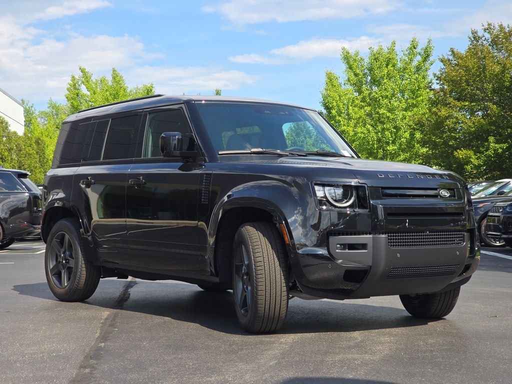 New 2026 Santorini Black Land Rover X-Dynamic SE image 8