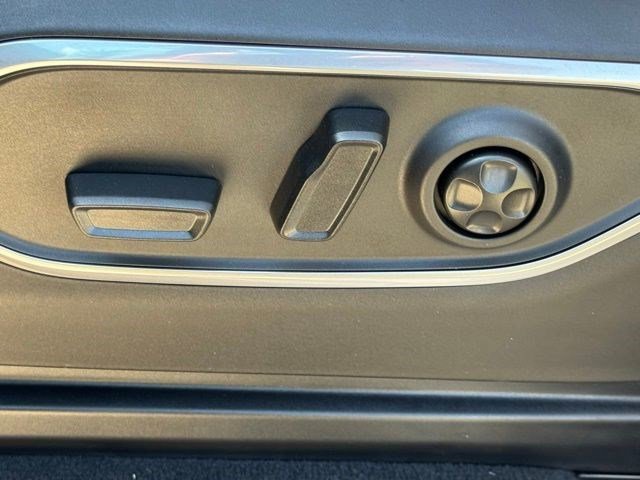New 2026 High Gloss Black Jeep Limited Reserve image 13
