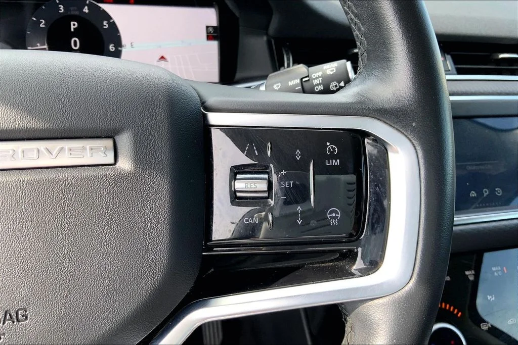 Used 2023 White Land Rover S image 12