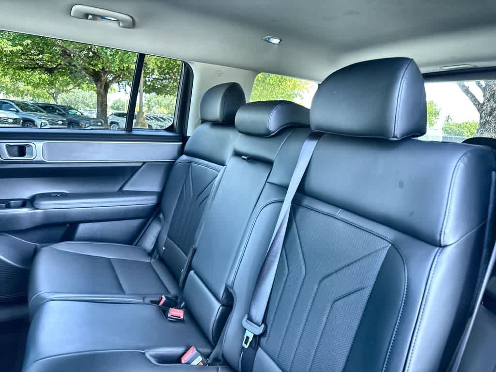 Used 2026 Shimmering Silver Hyundai SEL image 17