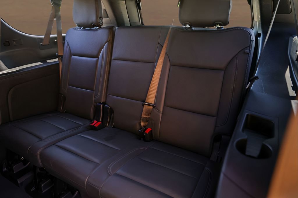 Used 2025 Black Chevrolet Z71 image 25