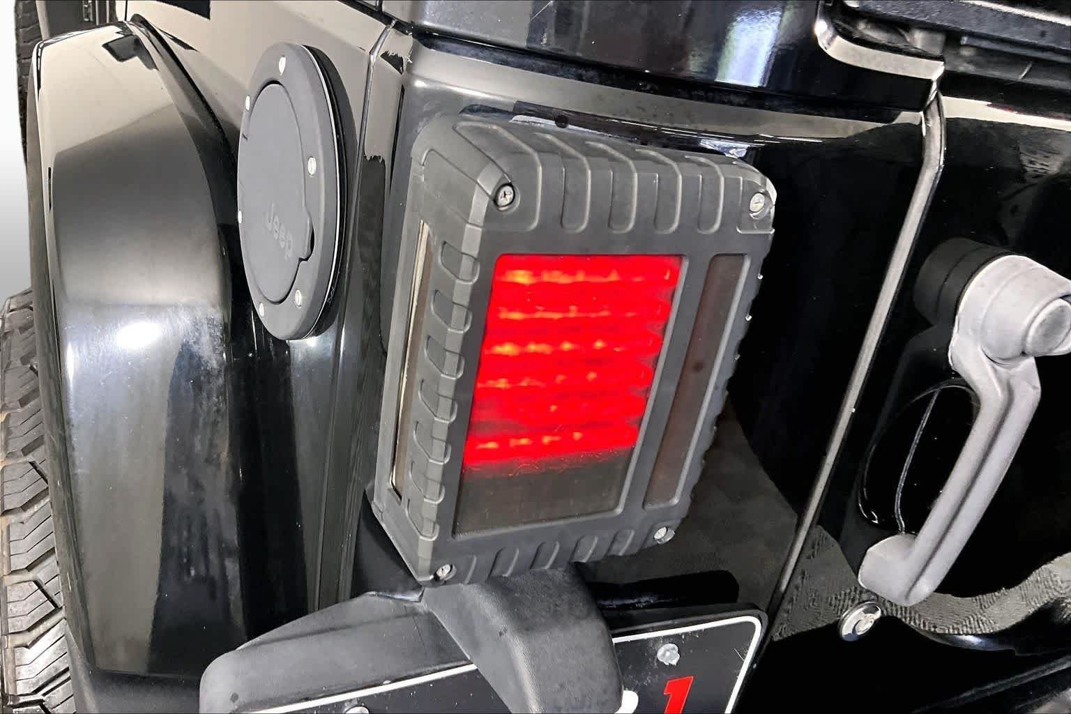 Used 2014 Black Clearcoat Jeep Altitude image 26