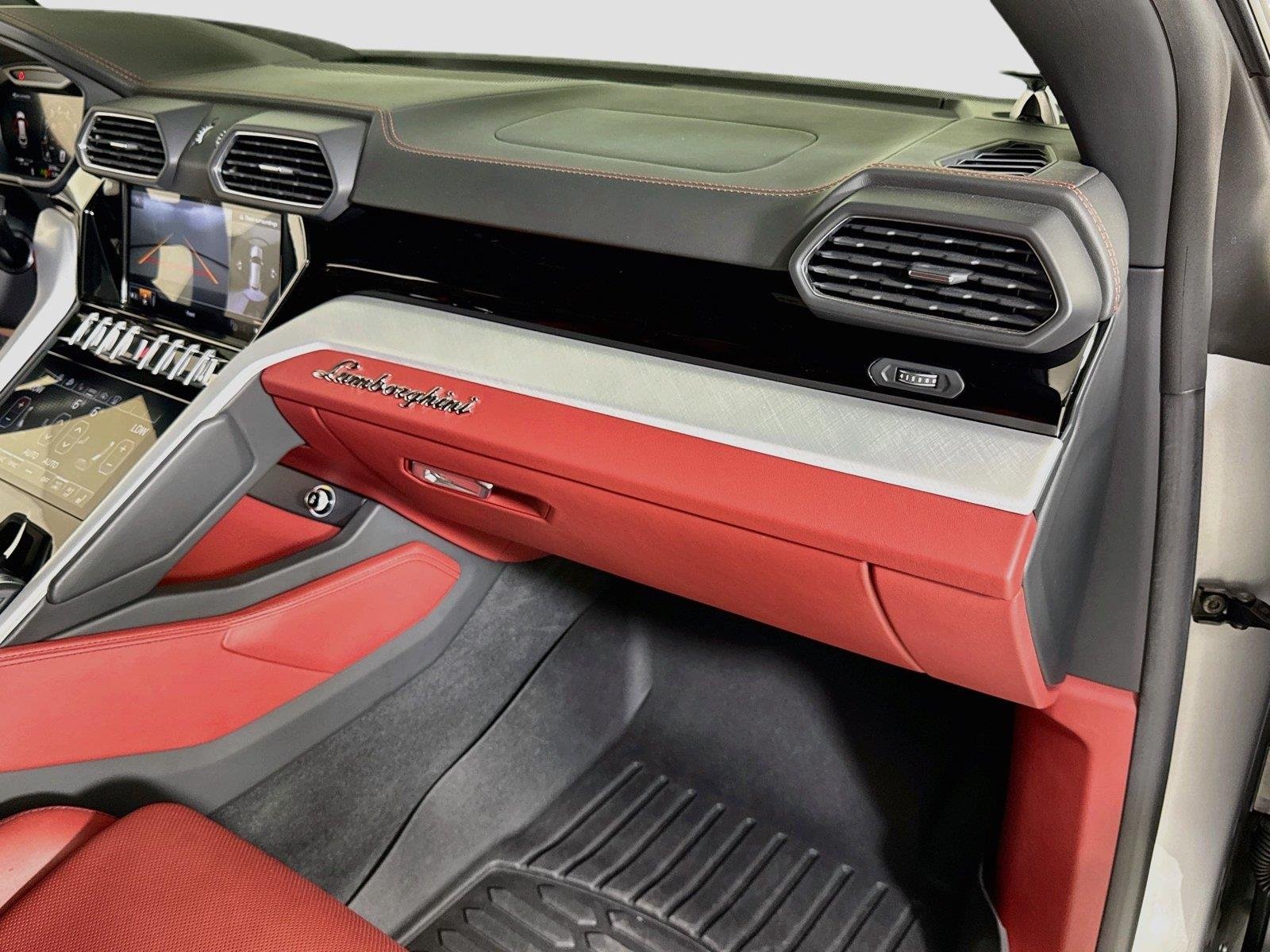 Used 2022 Grigio Nimbus Matt/Verde Scandal Lamborghini Graphite Capsule image 34