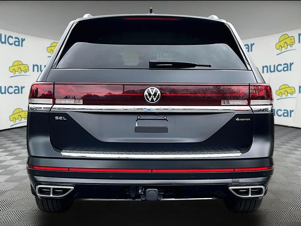 Used 2024 Black Volkswagen 2.0T SEL Premium R-Line image 7