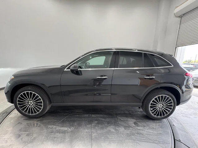 New 2026 Graphite Gray Metallic Mercedes-Benz GLC 300 image 17