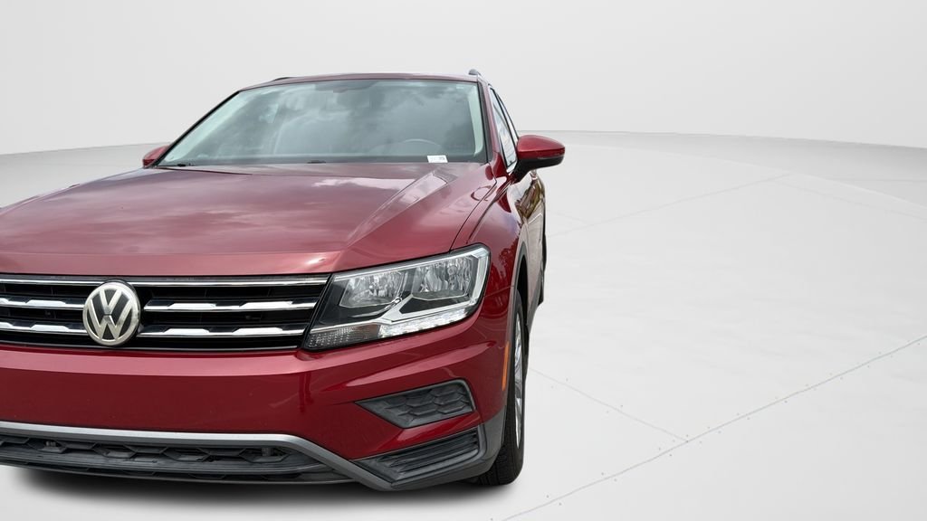 Used 2019 Red Volkswagen 2.0T SE image 32
