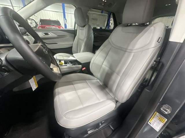 New 2026 Carbonized Gray Metallic Ford Active image 17