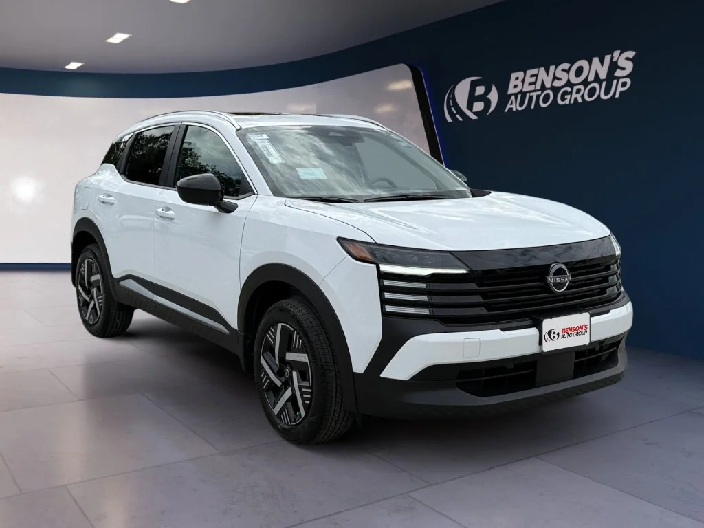 New 2027 White Nissan SV image 7