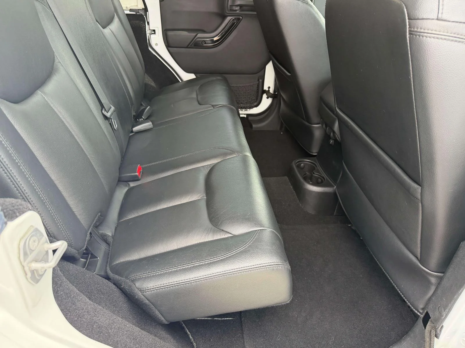 Used 2015 Bright White Clearcoat Jeep Altitude image 32