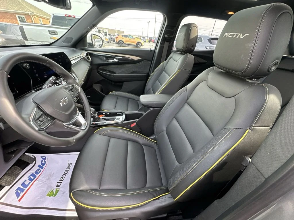 Used 2025 Gray Chevrolet ACTIV image 11