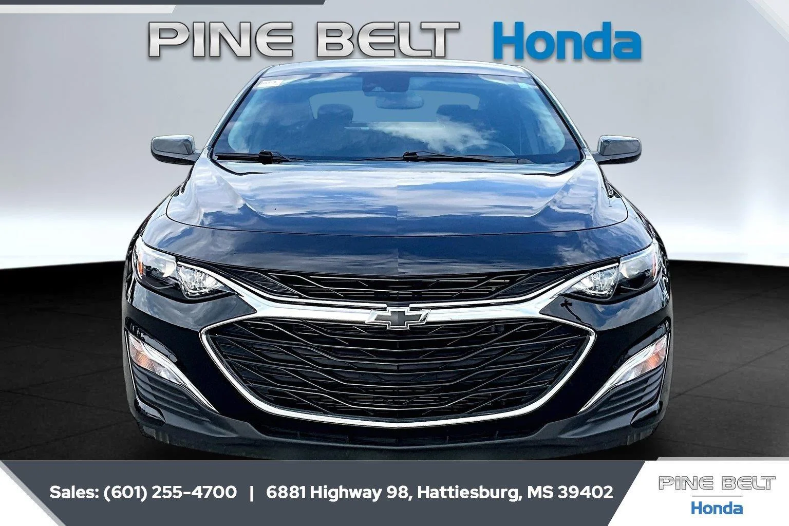 Used 2025 Mosaic Black Metallic Chevrolet RS image 3