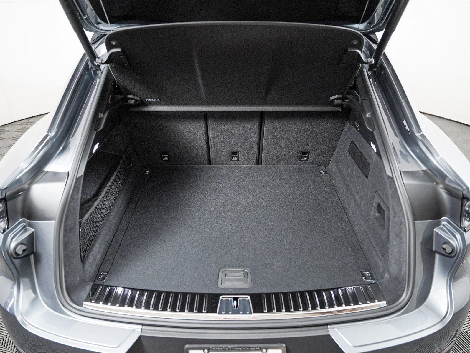 New 2026 VANADIUM GREY Porsche Coupe image 25