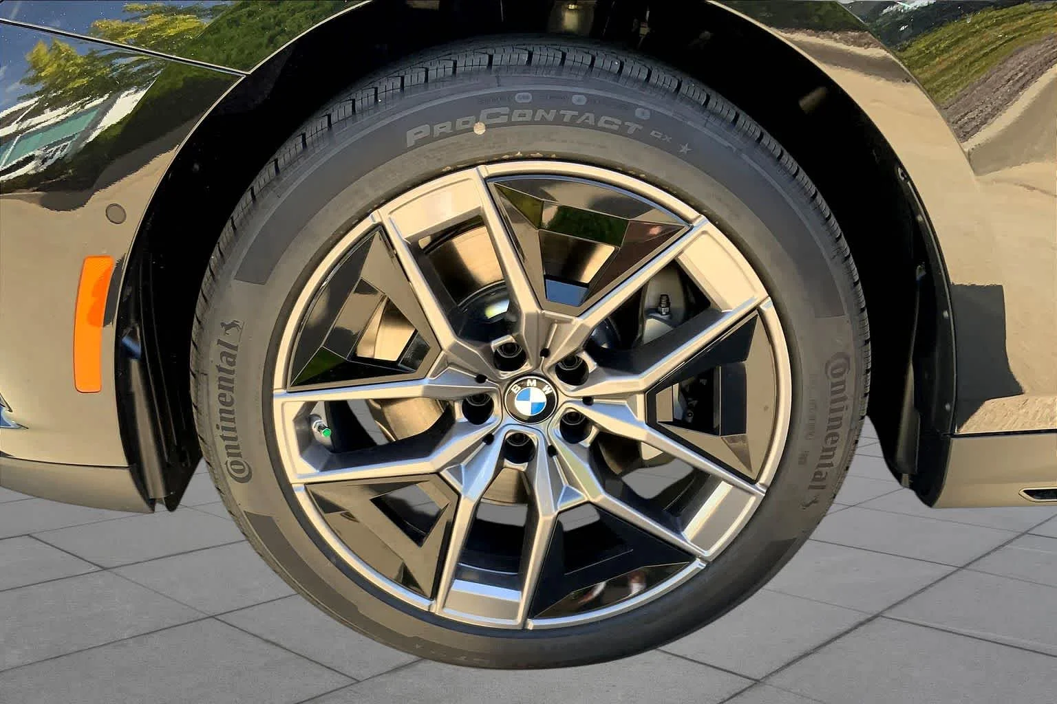 2026 BMW 5 Series 530i - Photo 12