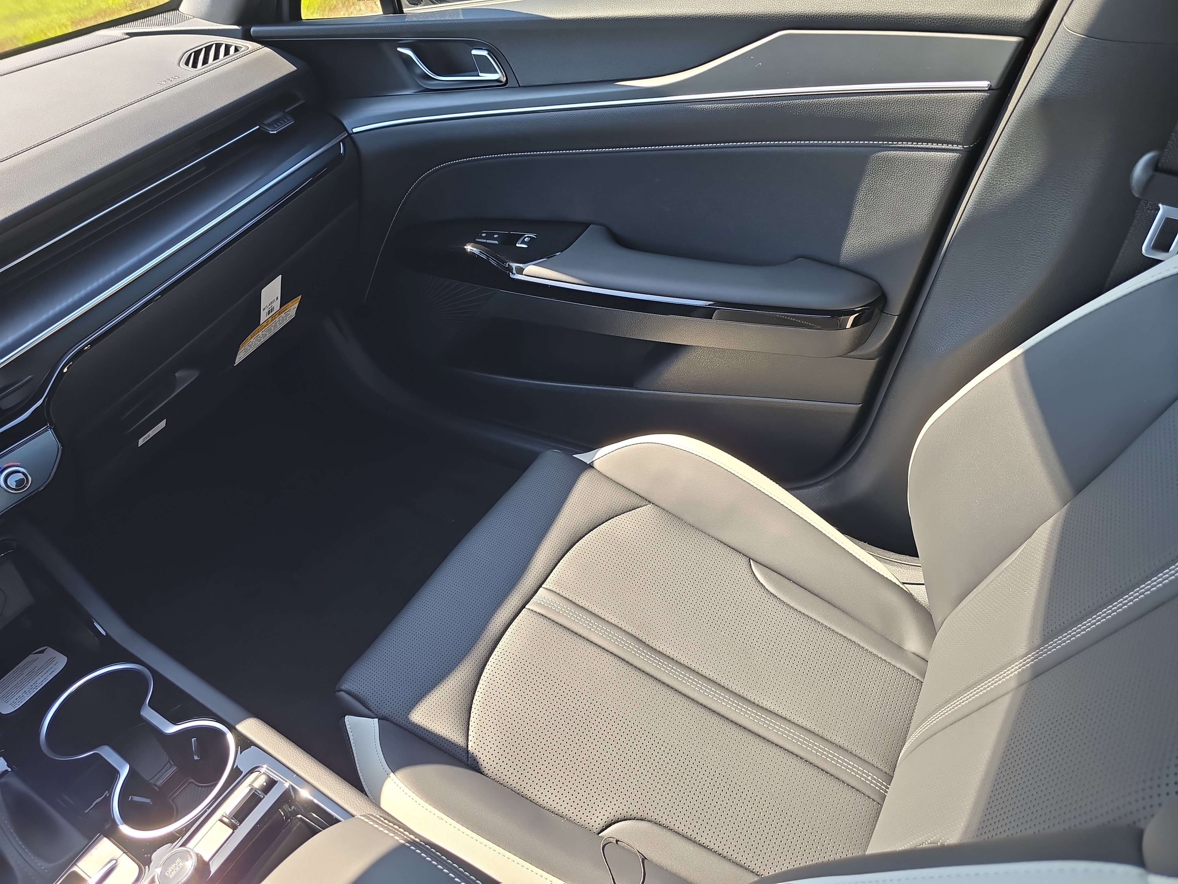 New 2026 Wolf Gray Kia GT-Line FWD image 15