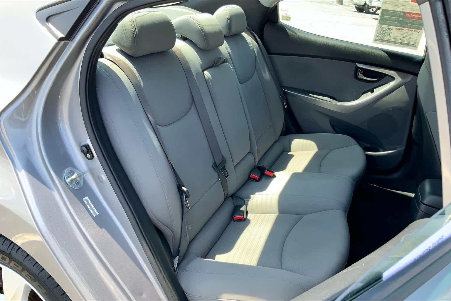 Used 2011 Titanium Gray Metallic Hyundai GLS image 10