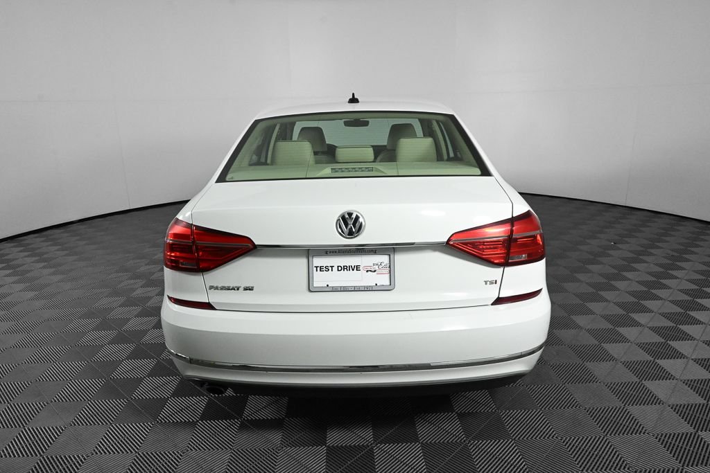 Used 2016 White Volkswagen 1.8T SE image 27