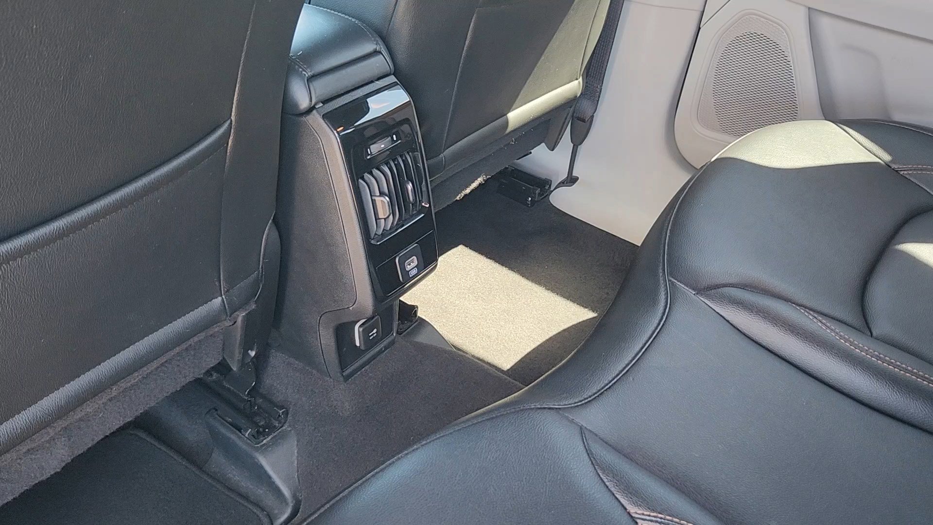 2024 Jeep Compass Limited - Photo 17