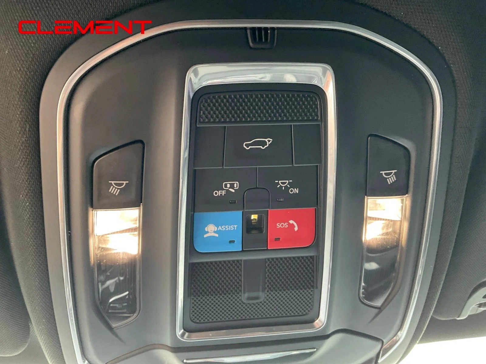 Used 2022 White Jeep Series III image 14