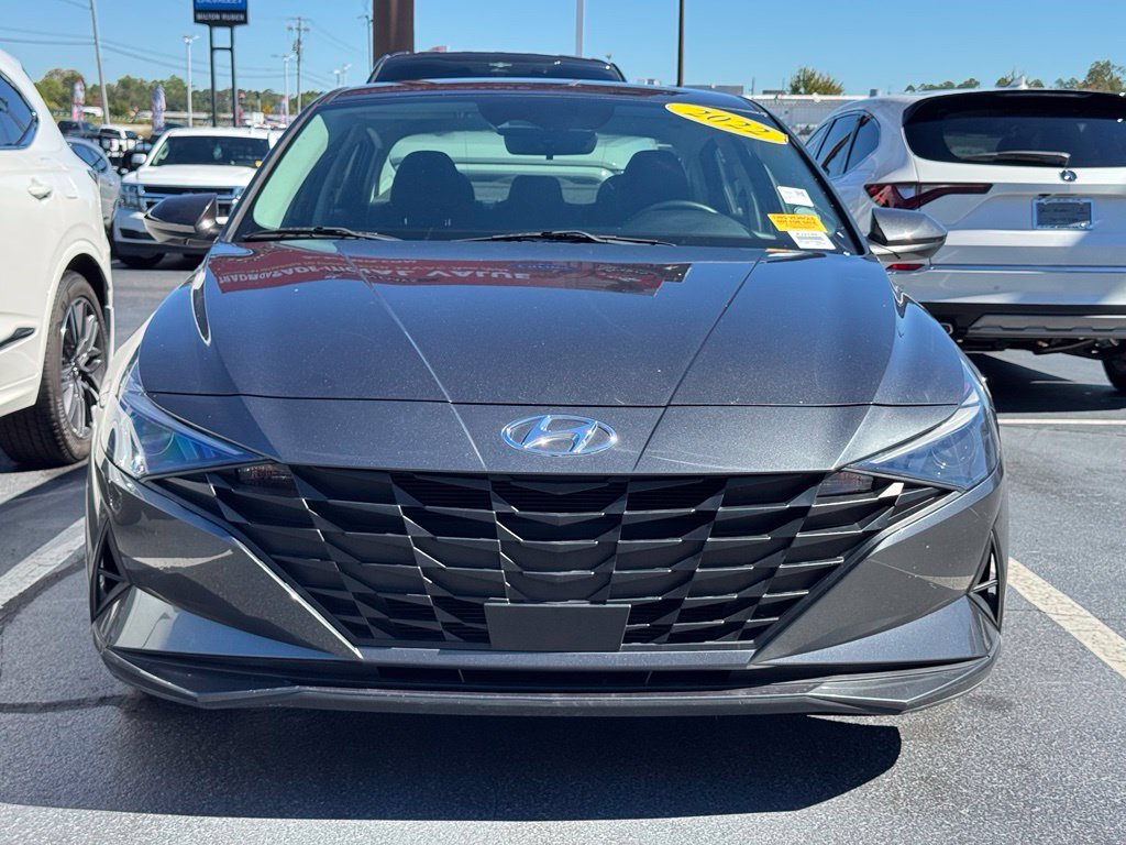 Used 2022 Gray Hyundai SEL image 1