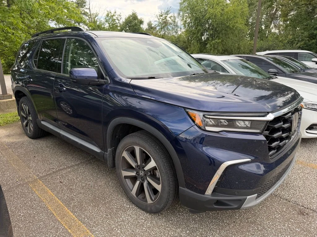 Used 2024 Blue Honda Touring image 3