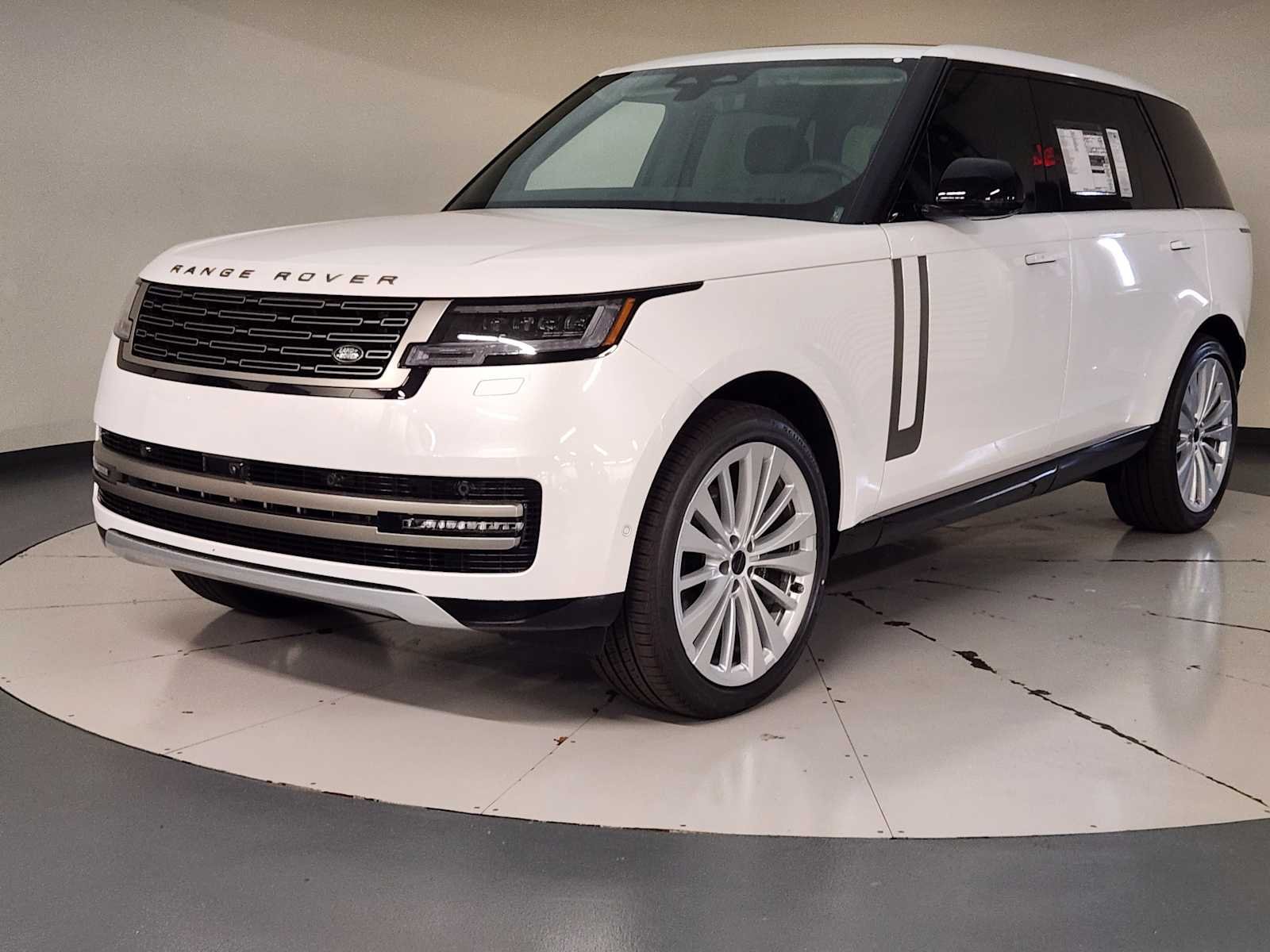 New 2026 Land Rover Range Rover SE