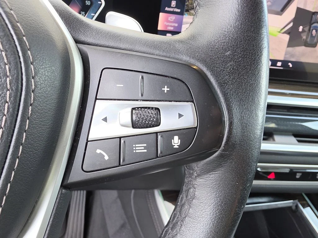Used 2024 Gray BMW sDrive40i image 20